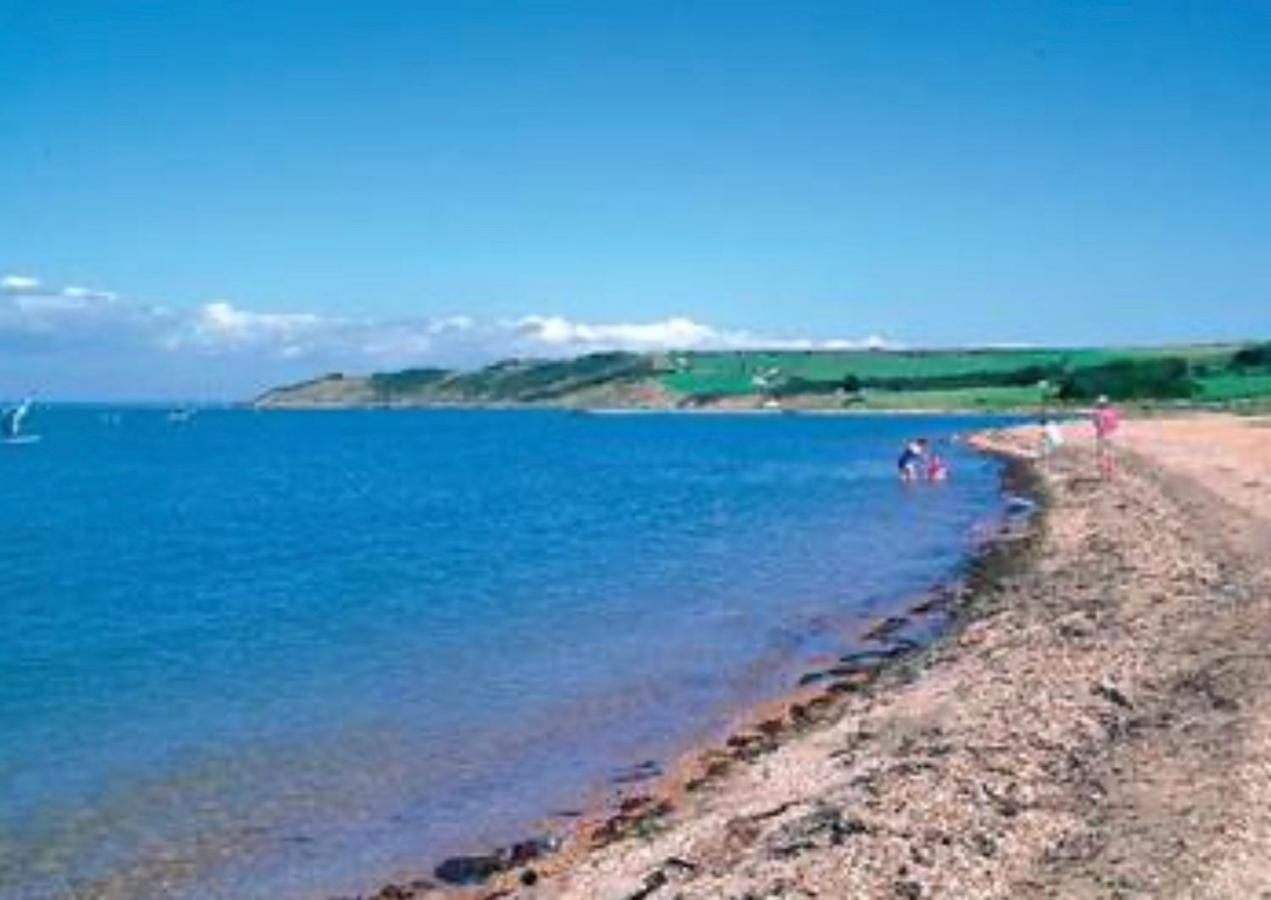 Family - Thorness Bay - Wifi