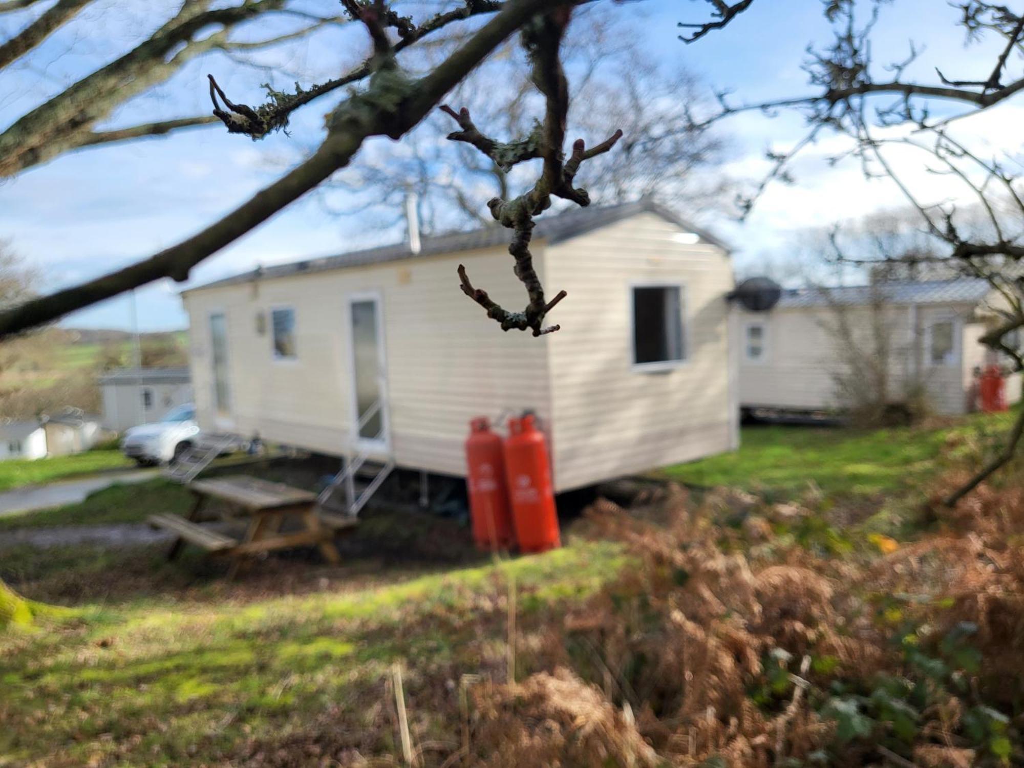 Family - Thorness Bay - Wifi Campsite *